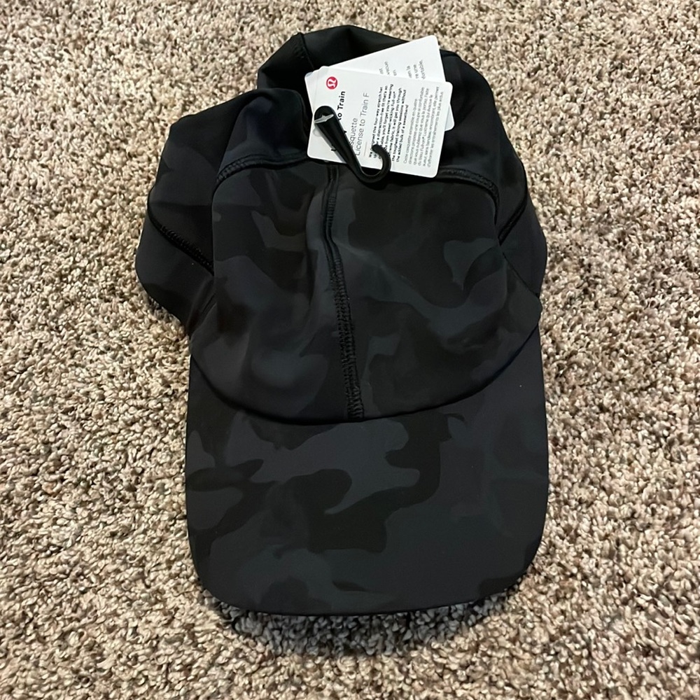License to Train Lululemon black camo hat